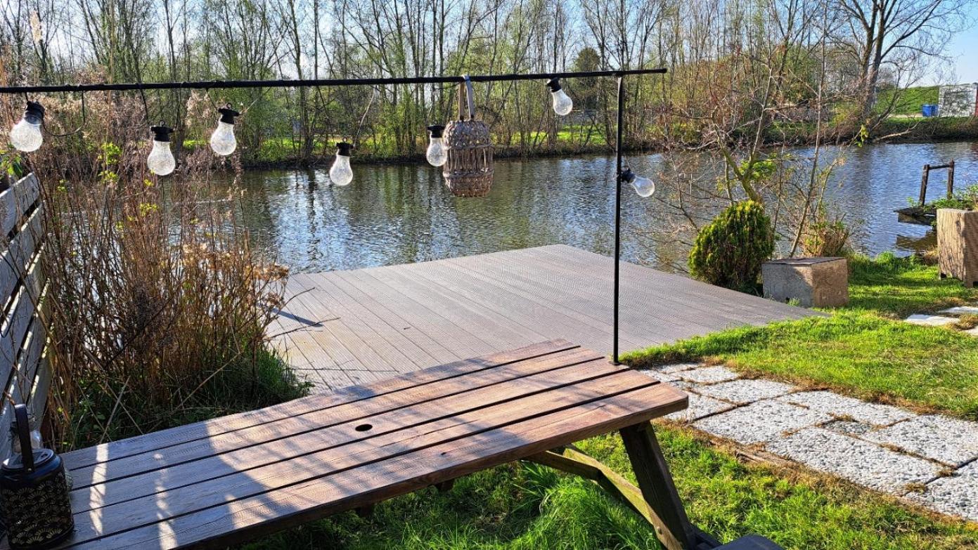 Het Witte Chalet Aan Het Water Van Monumentaal Fort Ooltgensplaat Exteriör bild